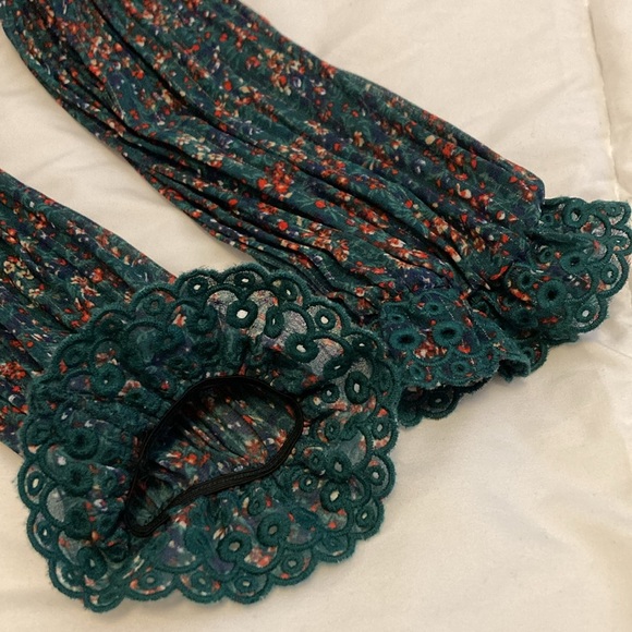 Sezane Sybille Floral Blouse Green Size 36 (S) - Picture 5 of 10